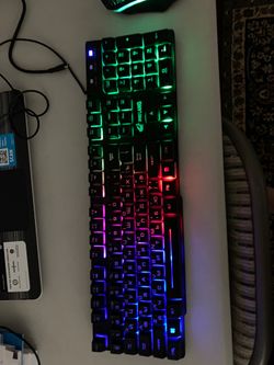 Ziyou Lang water Proof Russian and English mouse and keyboard perfect condition no personal damage red and brown switches.