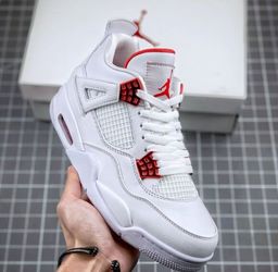 Jordan 4 Retro Metallic Red. Size 10