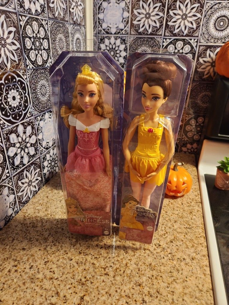2 Princess Dolls