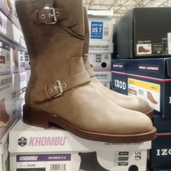 New Boots Tan 9 And A   Black Size 9  $34 Each 