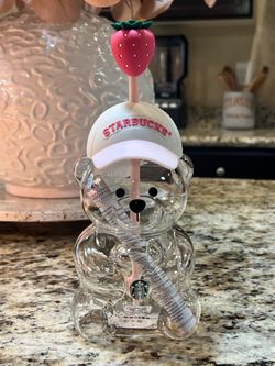 Starbucks iconic Bearista™ glass cold cup