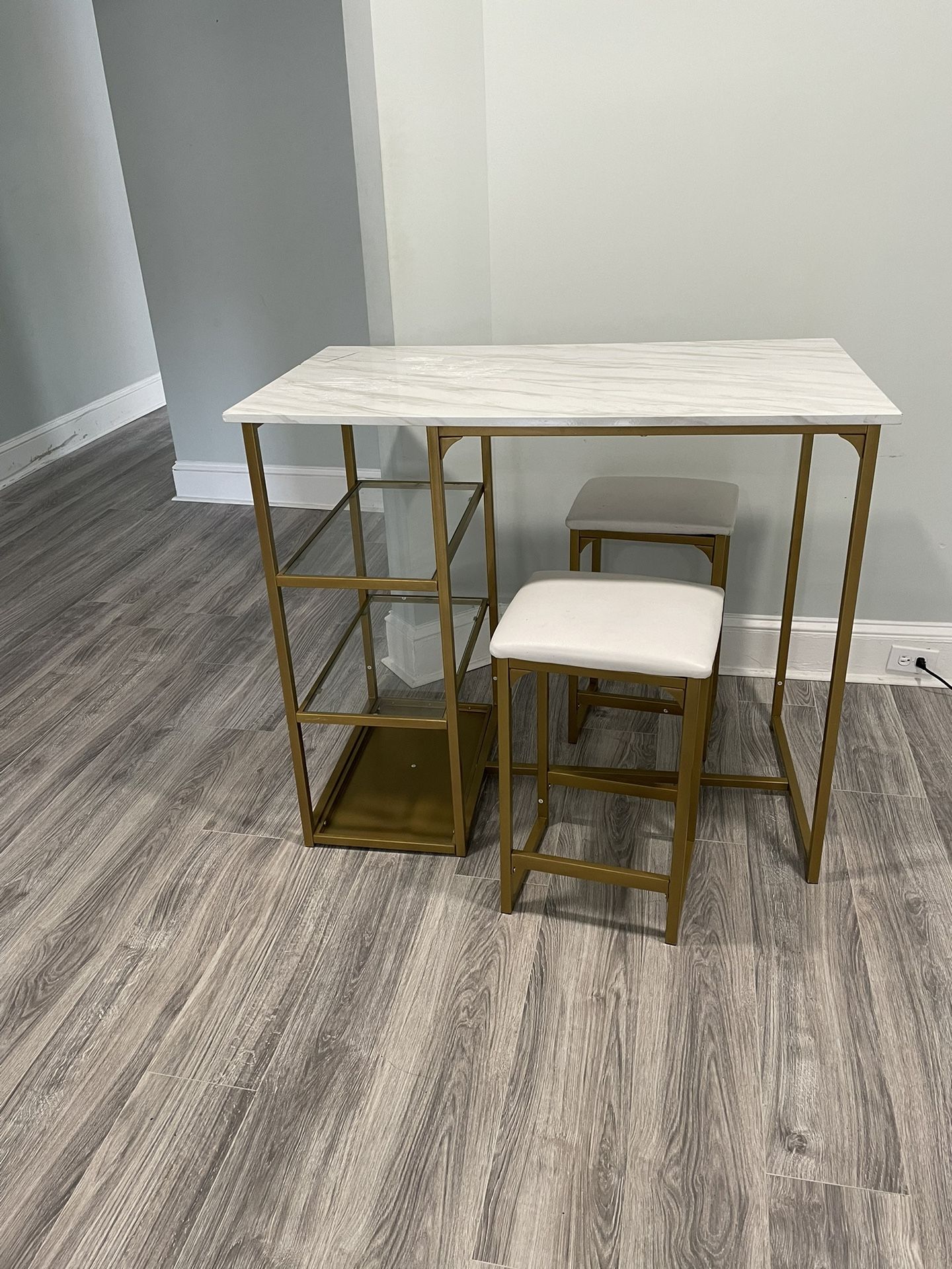 White And Gold Table With White And Gold Stools