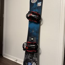 Burton Snowboard With Bidndings