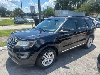 2017 Black Ford Explorer