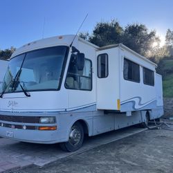 2000 National Motorhome Rv