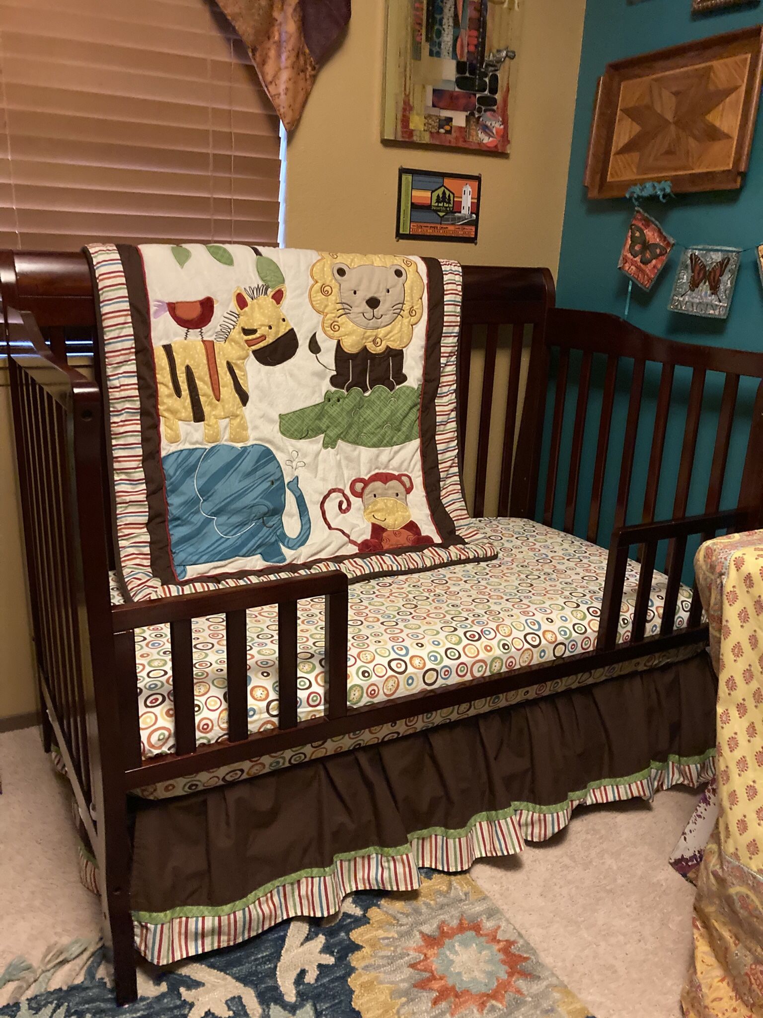 Convertible Crib/toddler Bed With bedding 