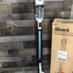 Shark HZ251 Ultralight Corded Stick Self-Cleaning Brushroll, Perfect, Converts to Hand Vacuum, LED Headlights, -Teal.32 Quarts Capacity