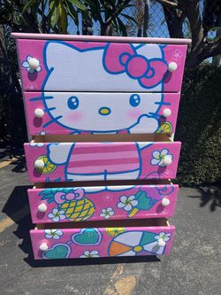 Hello Kitty 5 drawer ((Limited