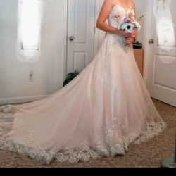 REDUCED!! Beautiful Sleeveless Wedding Dress