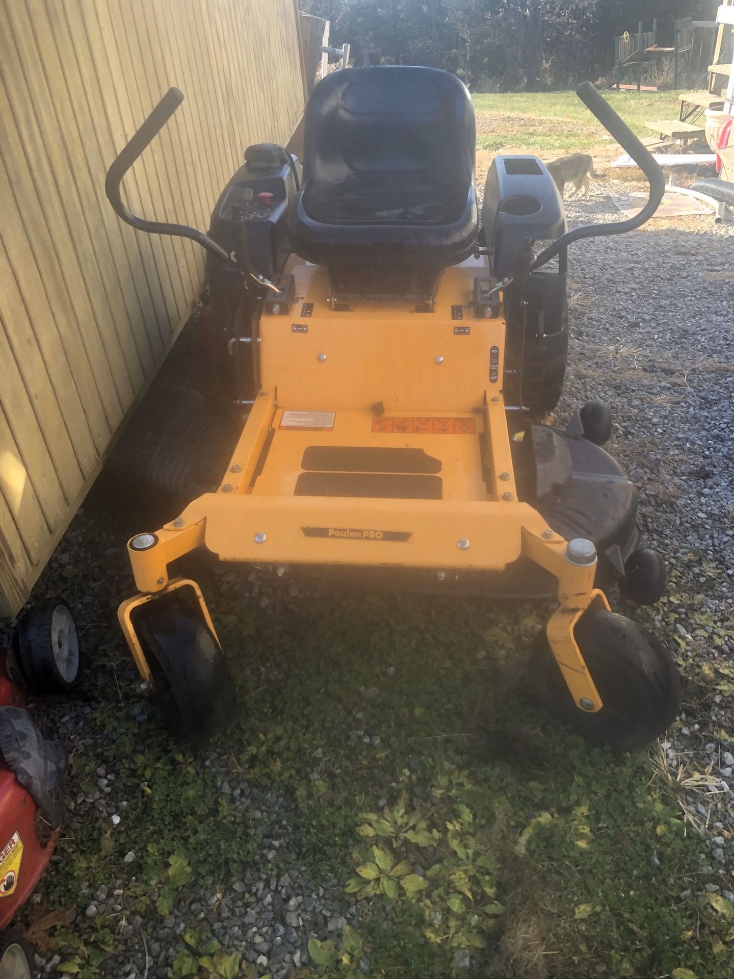 Poulan Pro zero turn 19.5 hp , 46 inch cut