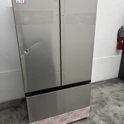 Big scratch/dent Samsung refrigerator brand new price reduced