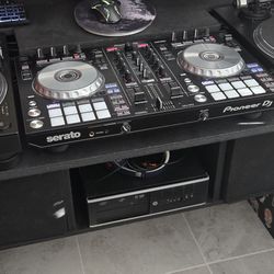 DJ EQUIPMENT