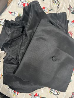 Cap and gown black