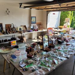 Gig Harbor 1/2 OFF GARAGE SALE!