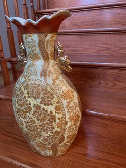 Large Gold vase