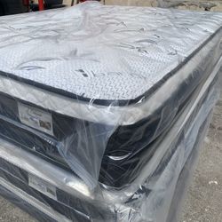 🌟✨Mattress Pillow Top All Sizes ✨🌟 ☑️ 12” inches tall 🟠Queen sizes $199 🟡Full sizes $179 🟢Twin sizes $150 🔵Cal king $320 🟣E. King $330   🔴Deli