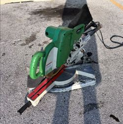 Hitachi Sliding Compound Miter Saw
