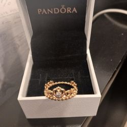 BEAUTIFUL PANDORA TIARA RING & SIZE 7-7.5......😁😊😍