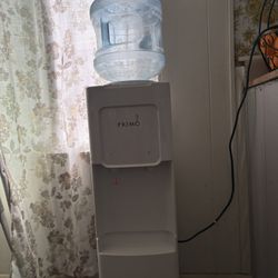 Inpensador De Agua/ Great Drinking Water