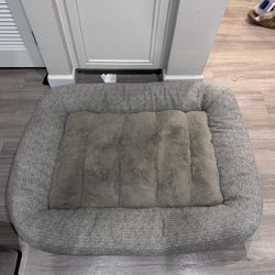 Kirkland Signature Large Bolster Dog Bed w/ Washable Zipper Cover (32” x 42”)