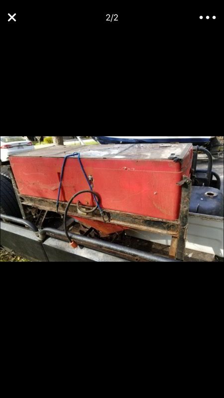 Western 1000 salt spreader for Sale in West Chicago, IL - OfferUp