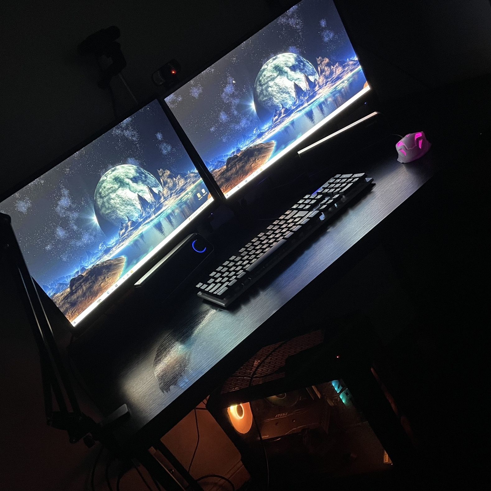 Full Gaming  Setup - PC and Dual Monitors - RGB