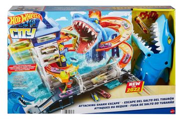 Hot Wheels City Attacking Shark Escape Playset with 1 Toy Car in 1:64 Scale, New