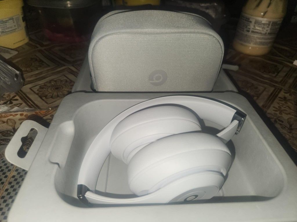 Beats Studio Pro