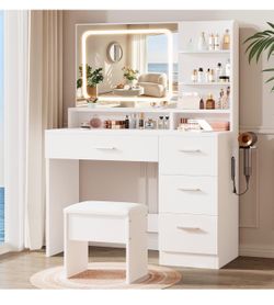 Make up vanity desk