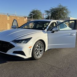 2023 HYUNDAI SONATA SEL 