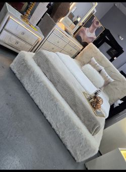 ✨️ King, Cal King, Queen Bed Frame ✨️ Furniture Sectionals, Bedrooms, Dining Avail