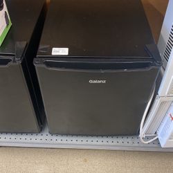 Mini Refrigerator $80.00 Or Layaway For $10 Down Today ( Ask For Tasha ) 