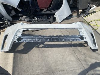 2017-2019 Toyota Highlander Front Bumper Cover