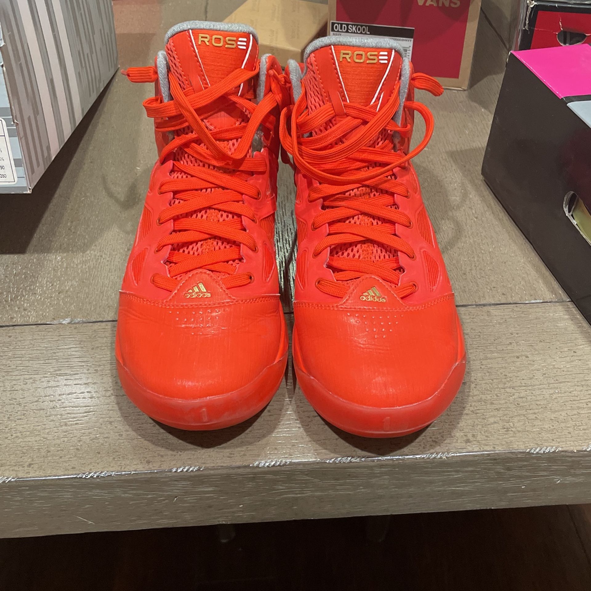 AdiZero Rose 2.5 Basketball Shoes  Size 11