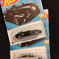 New Hot Wheels 2 Piece