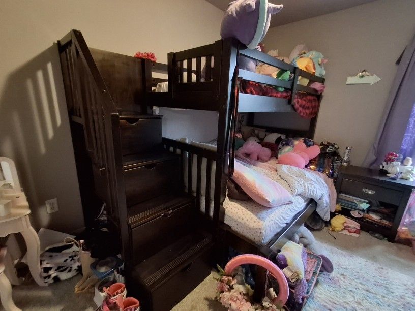 Bedroom Set 
