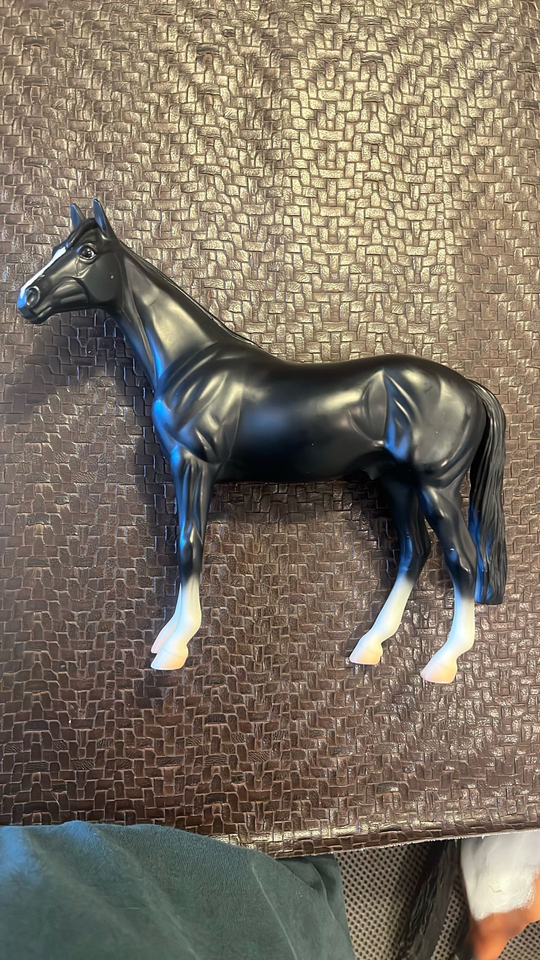 Breyer Show Thoroughbred Black Classic Horse Model #935 Retired