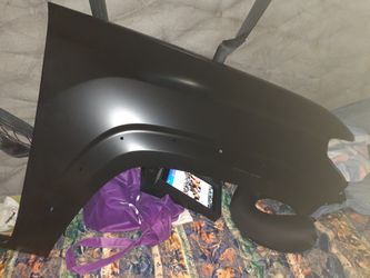 2016, 2017 Toyota Tacoma Rt. Front fender