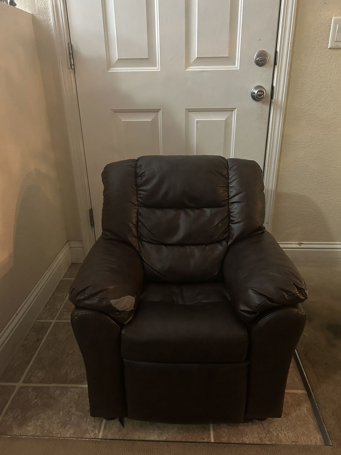 small/kids recliner couch