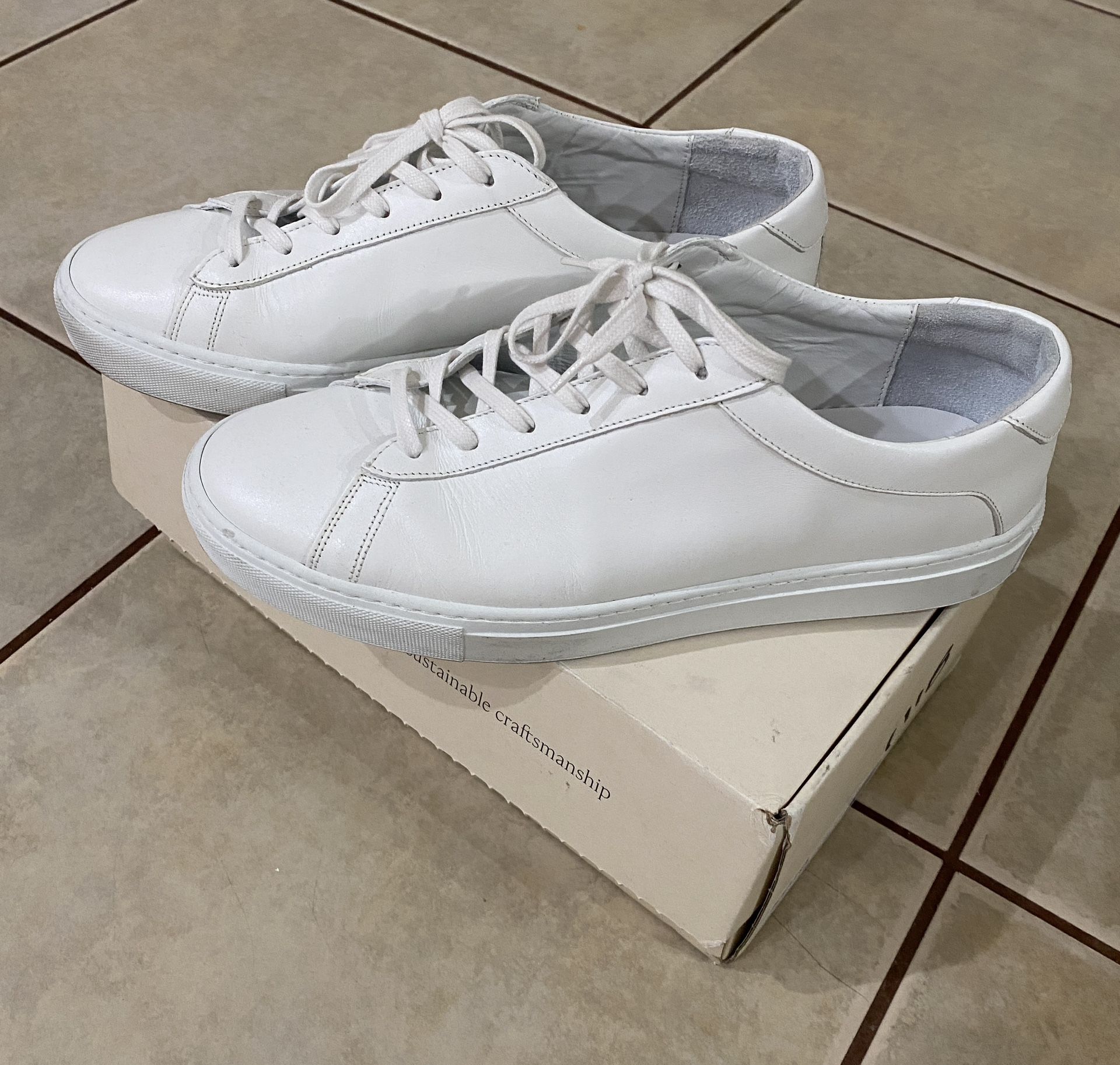 KOIO Capri Triple White Shoes - Sz 10 Wide