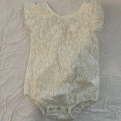 Lacey White Baby Outfit