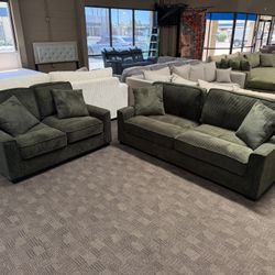 NEW Dark Green Comfy Sofa Set! 