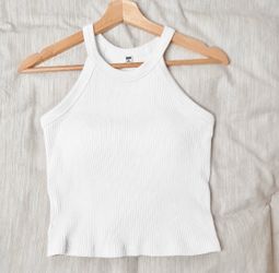 Uniqlo Halter Neck Bra Top White Small (discontinued item)