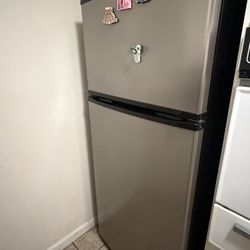 Whirlpool Fridge 