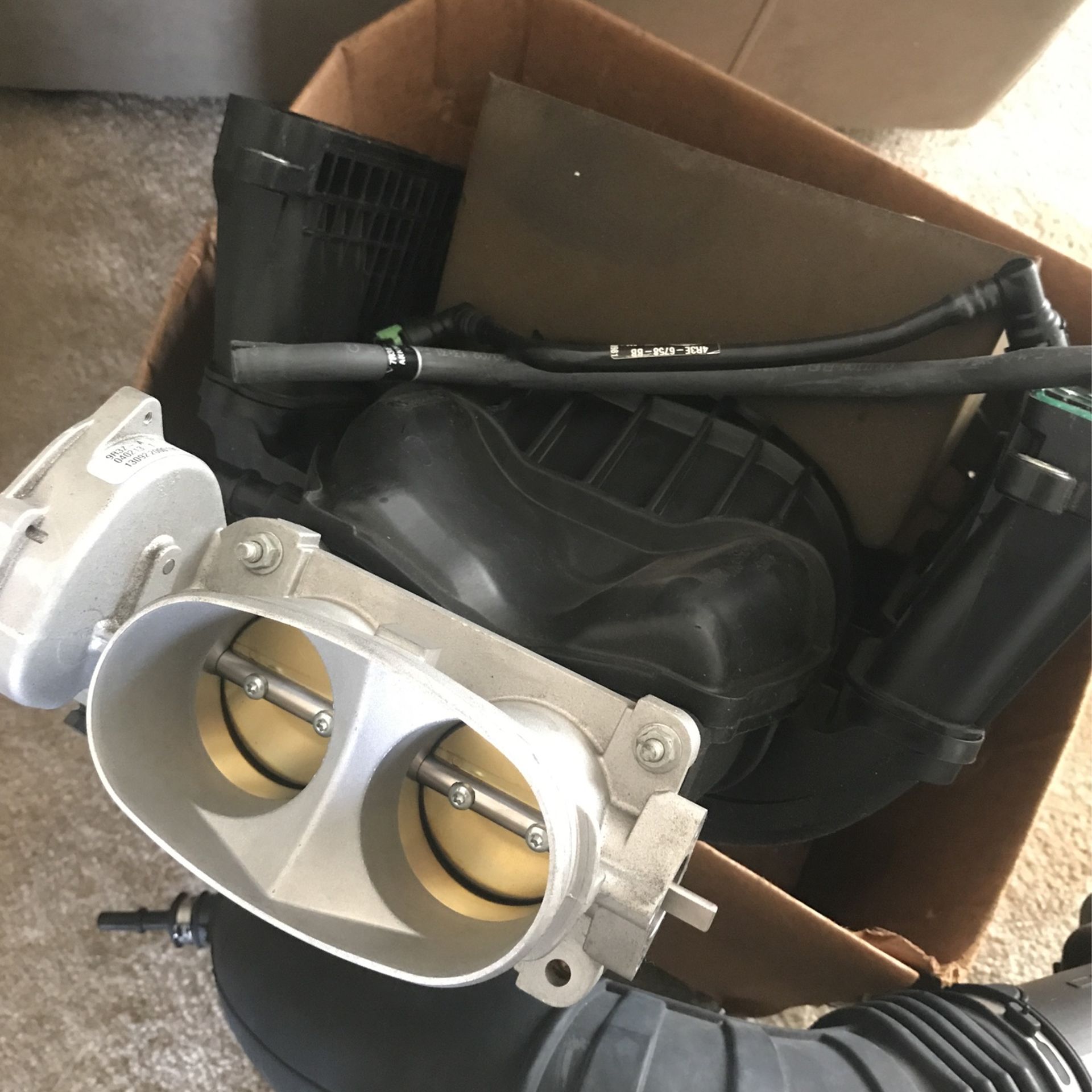 Mustang Gt 2012 Air Intake And Manifold