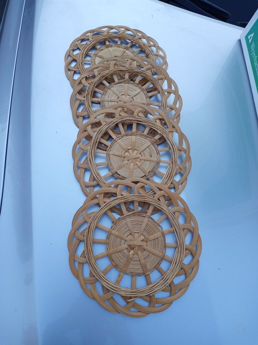 Wicker Candle Holders Set Of Four