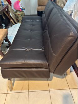 Foldable couch futon