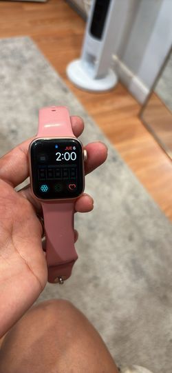 Apple watch series 5 40mm rose gold