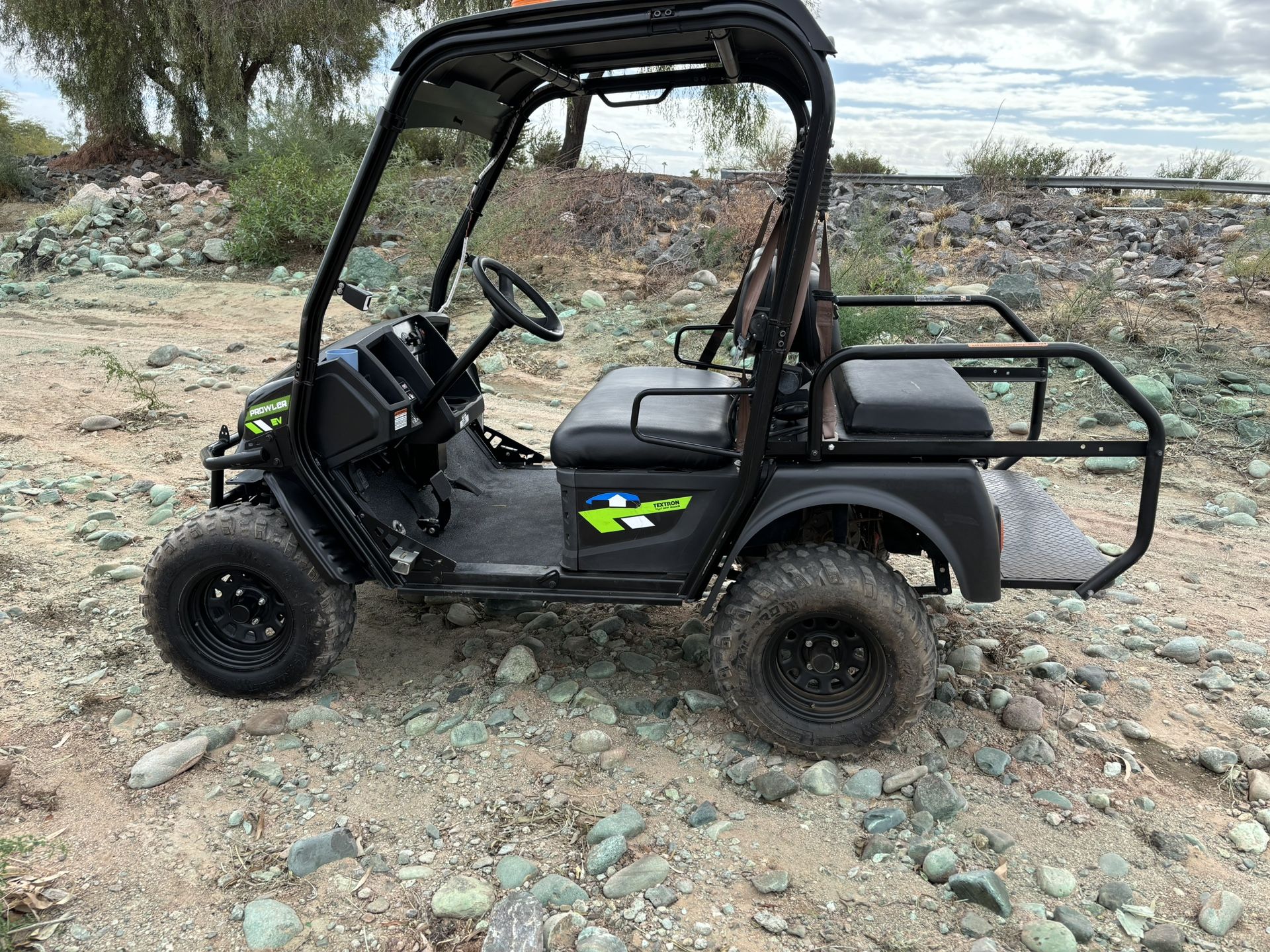 2018 Textron Prowler EV