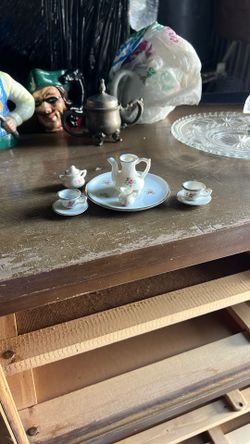 Tiny Tea Set